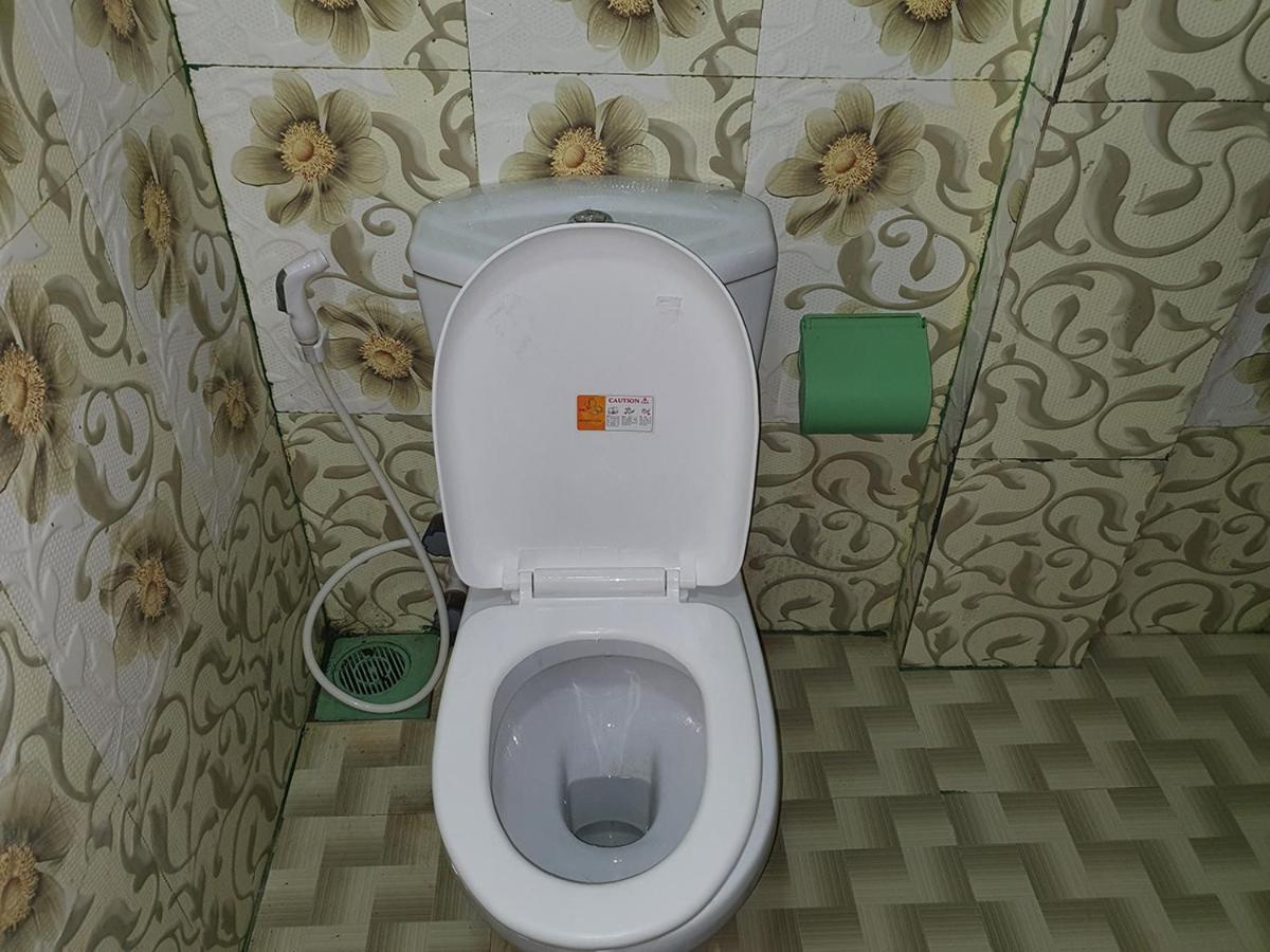 Hb Budget Rest Hotel Jaffna Eksteriør billede