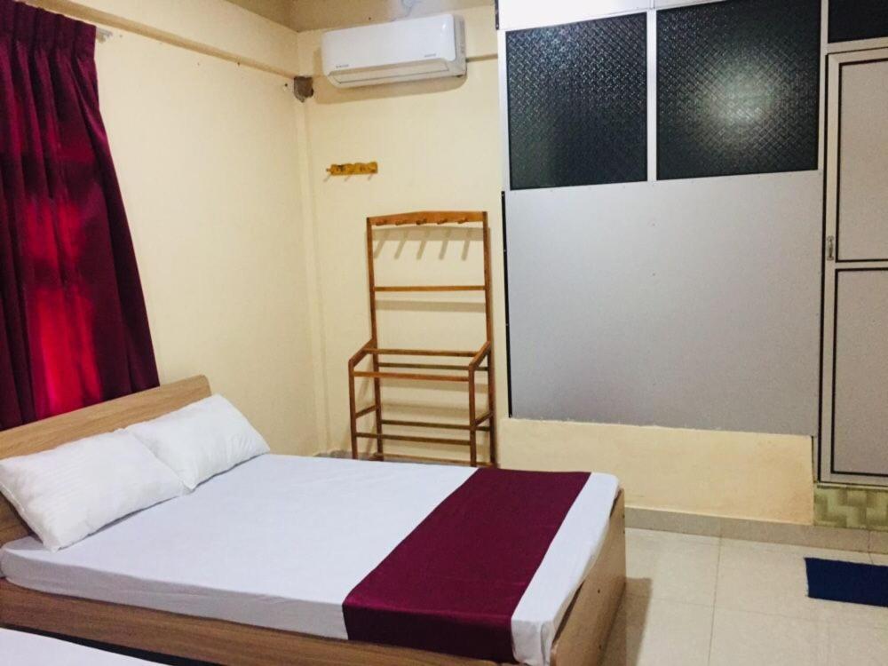 Hb Budget Rest Hotel Jaffna Eksteriør billede